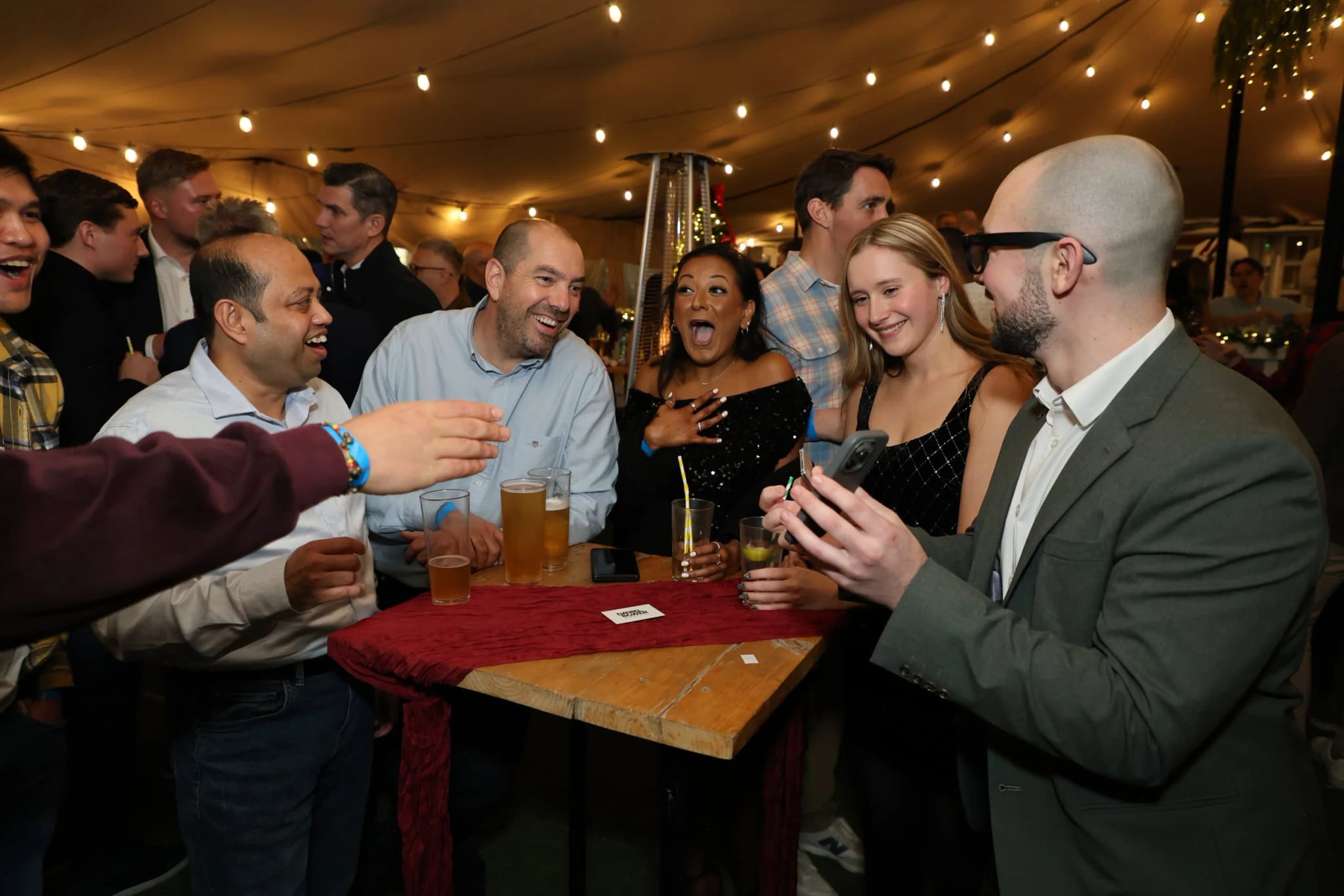 Magician for Company Party Entertainment That Wows Guests
