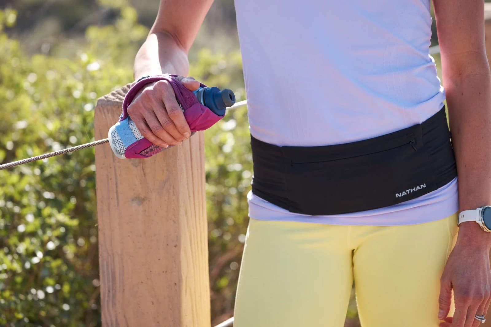 How a Running waist pack Enhances Convenience During Training